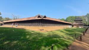 Thrissur Vadakkumnathan Temple by Ravindra Joisa